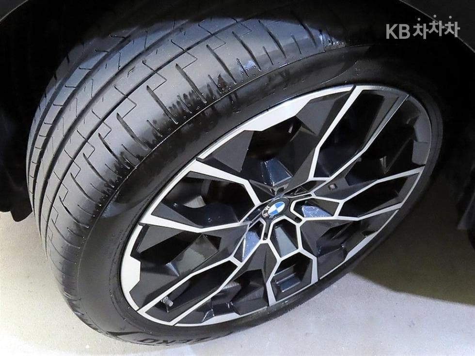 BMW - X7 | xDrive 40 M Sport 20