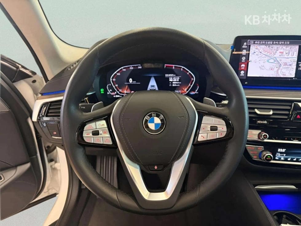 بي إم دبليو - 5-Series | All New 530 Luxury 11