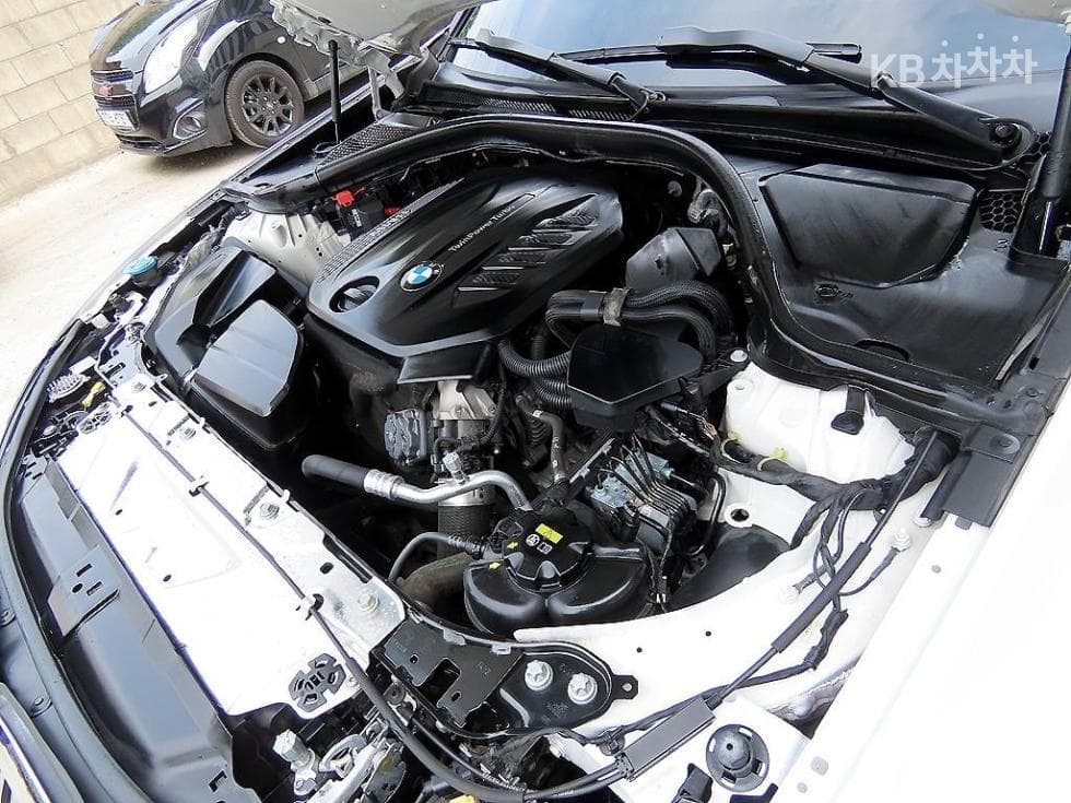 BMW - 3-Series | 320 xDrive Luxury Line 19