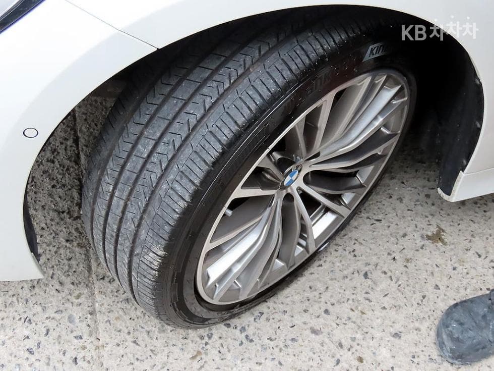 BMW - 3-Series | 320 xDrive Luxury Line 20