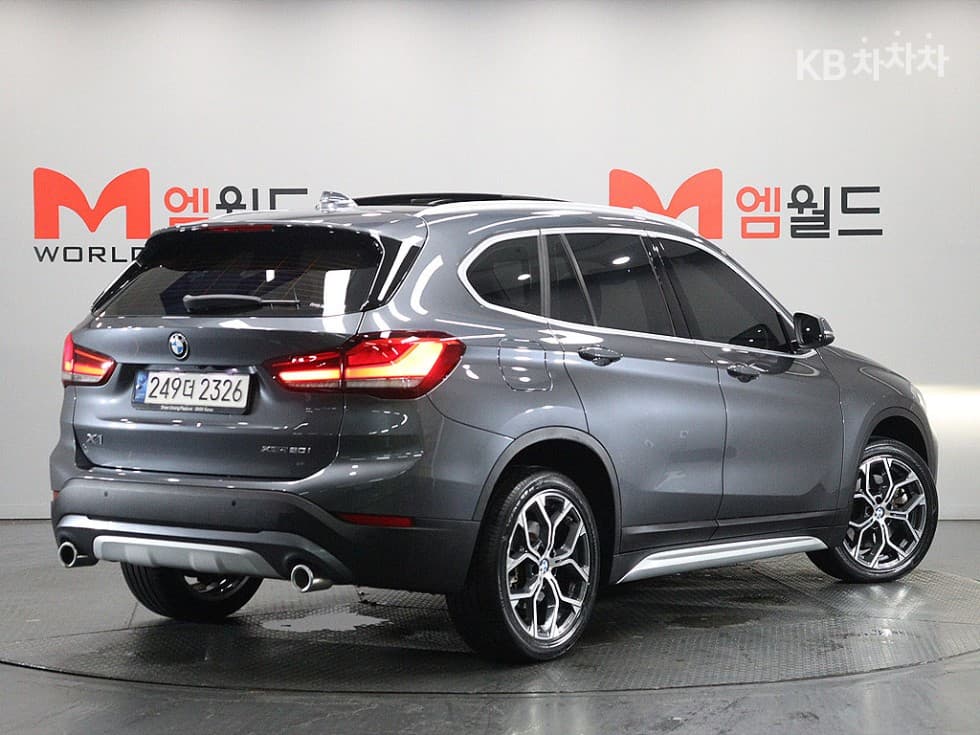 BMW - X1 | xDrive 20 xLine 3