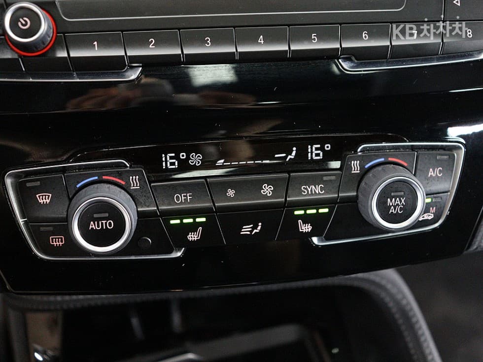 BMW - X1 | xDrive 20 xLine 10