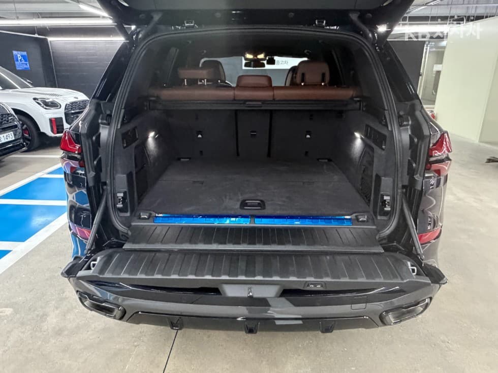 BMW - X5 | xDrive 50 M Sport Pro 10