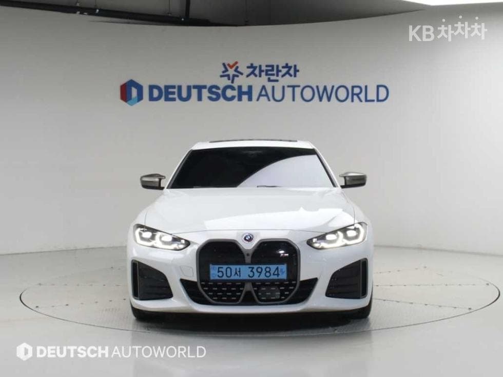 BMW - i4 | M50 Base 3