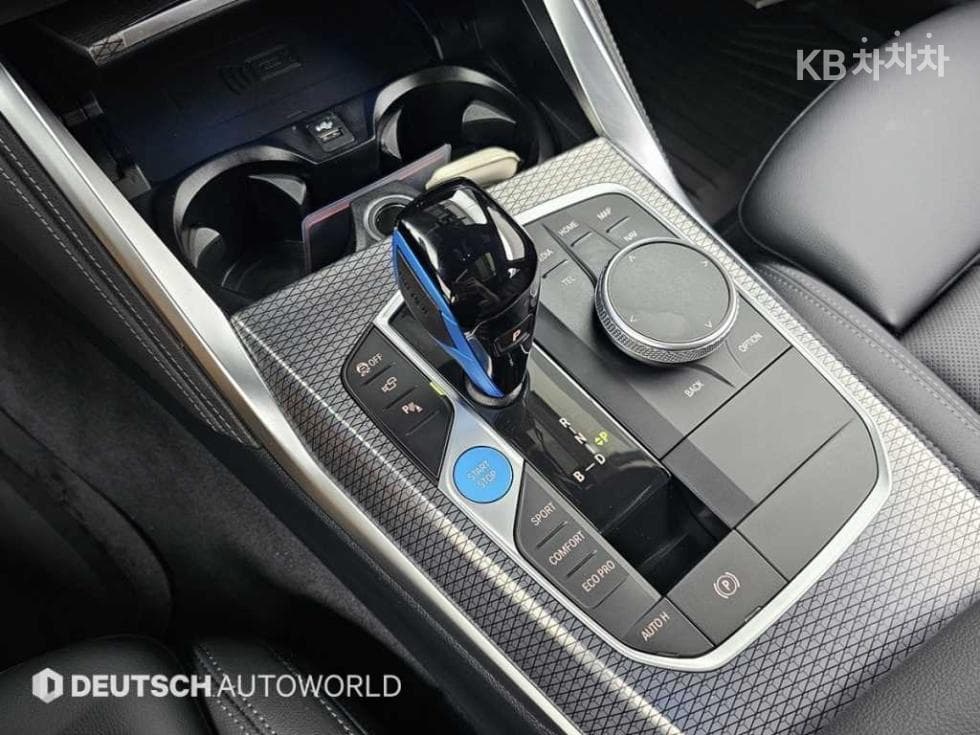BMW - i4 | M50 Base 9