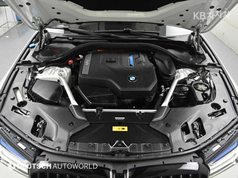 بي إم دبليو - 5-Series | All New 530 M Sport 6