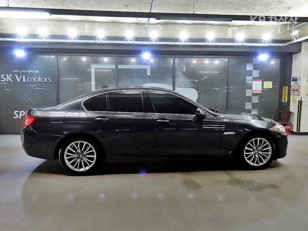 بي إم دبليو - 5-Series | New 528 xDrive Luxury Base 3