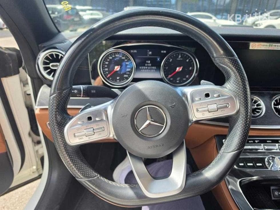 مرسيدس - E-Class | E220 Cabriolet 8