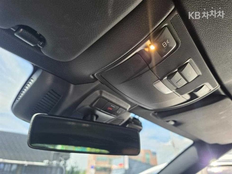 مرسيدس - E-Class | E220 Cabriolet 14