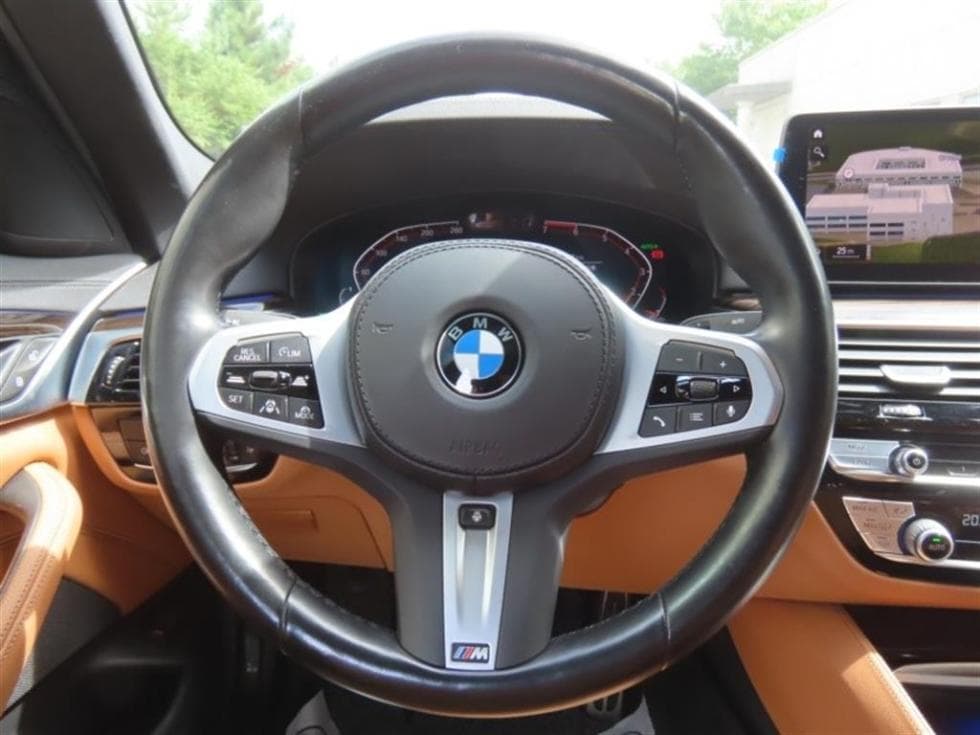 BMW - 5-Series | All New 520 M Sport 16