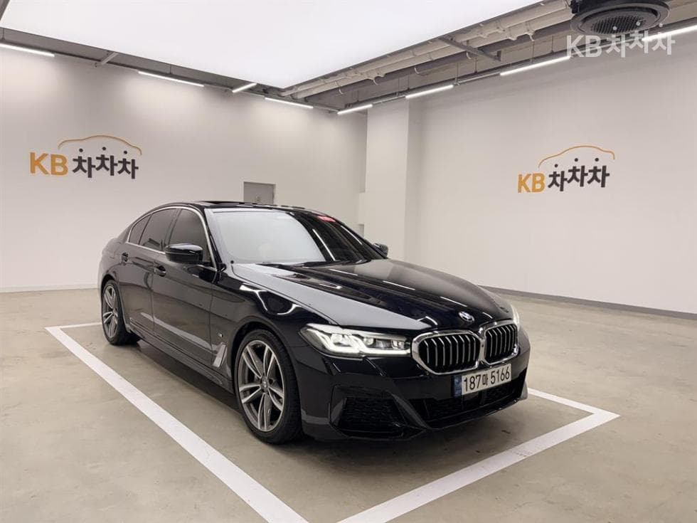 بي إم دبليو - 5-Series | All New 520 M Sport 3