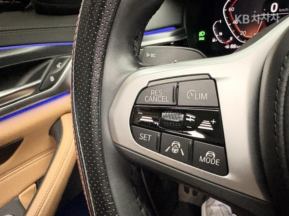 بي إم دبليو - 5-Series | All New 520 M Sport 14