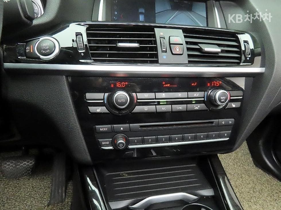 BMW - X4 | 20 xDrive Base 15