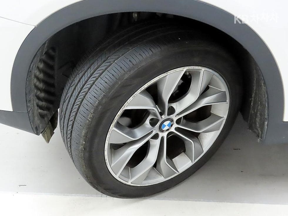 BMW - X4 | 20 xDrive Base 19