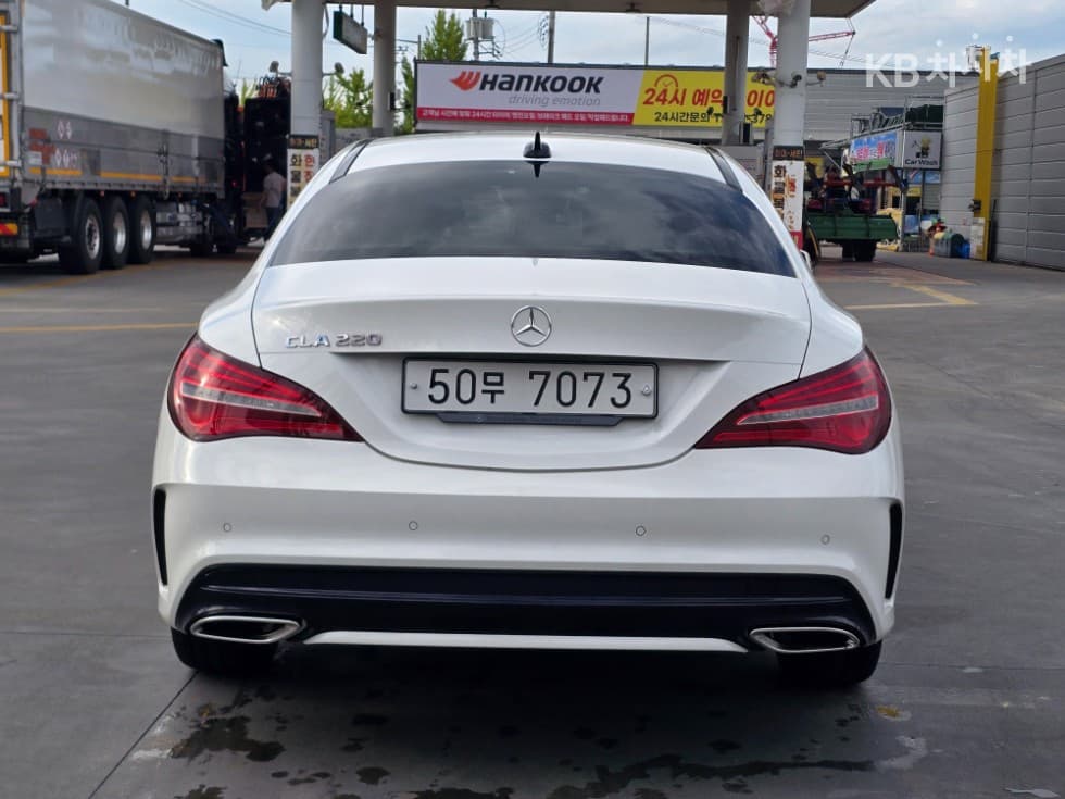 مرسيدس - CLA-Class | 220 AMG Line 4