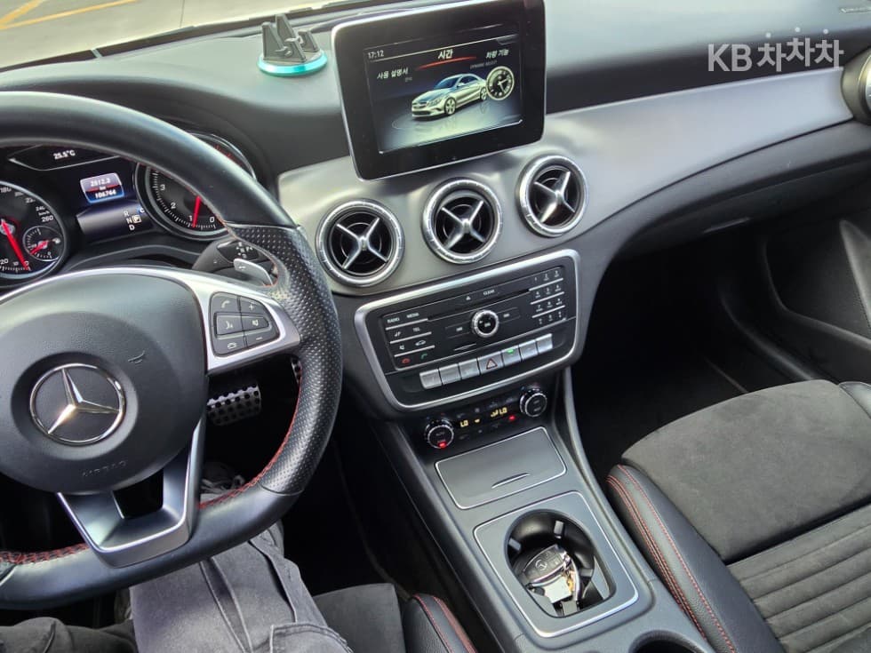 مرسيدس - CLA-Class | 220 AMG Line 14