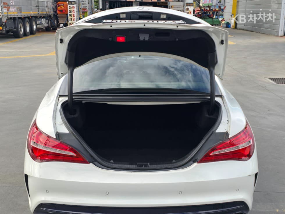 مرسيدس - CLA-Class | 220 AMG Line 17