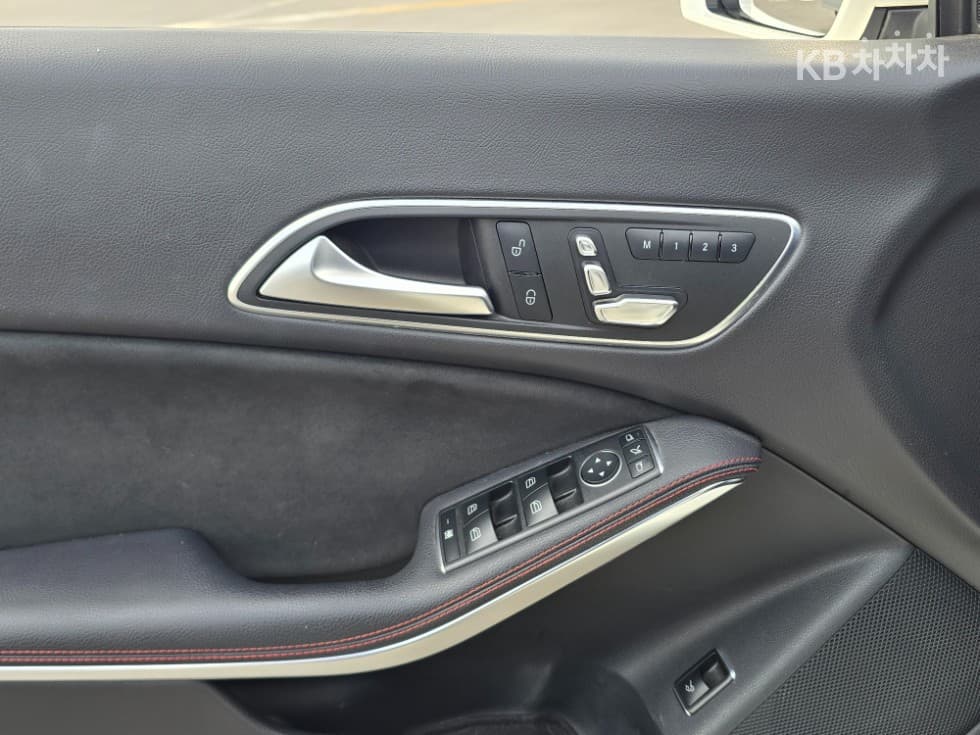 مرسيدس - CLA-Class | 220 AMG Line 20
