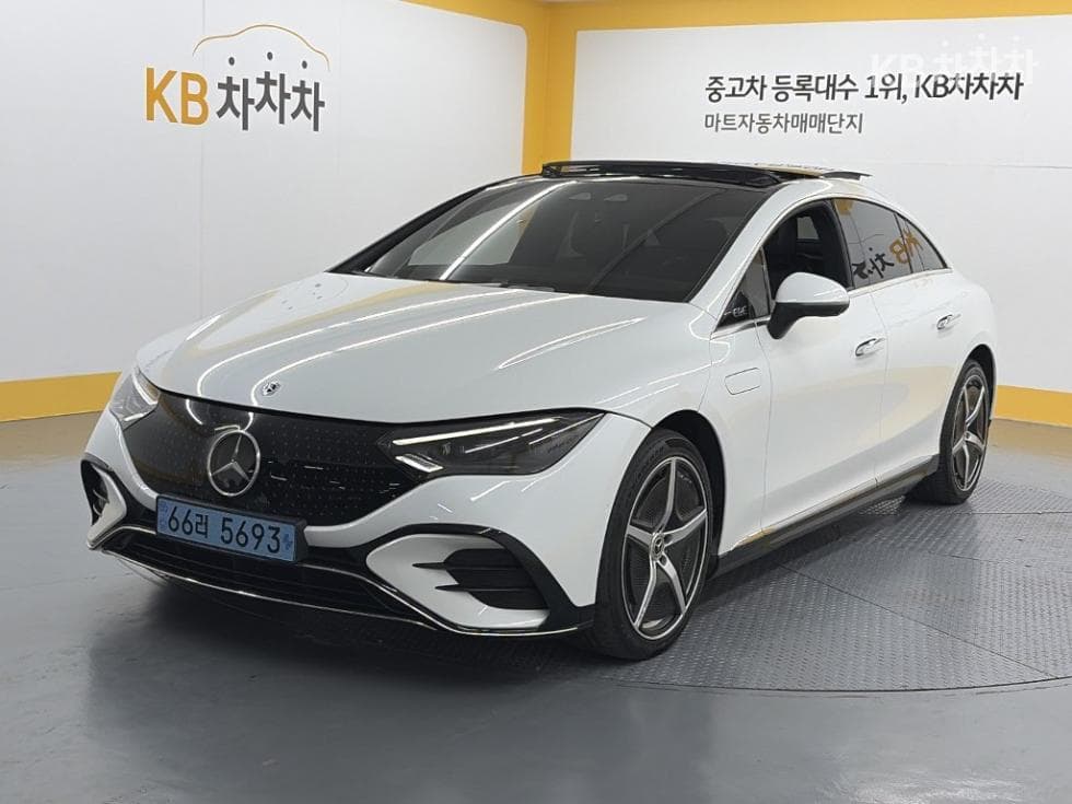 Mercedes-Benz EQE