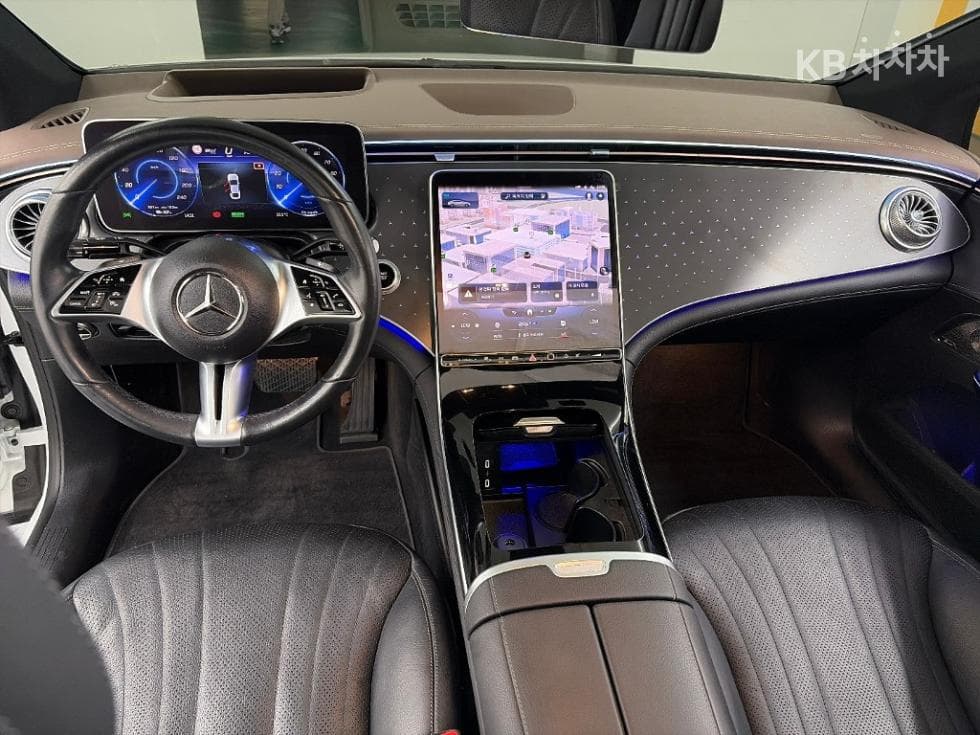 Mercedes-Benz - EQE | 350 4Matic Base 7