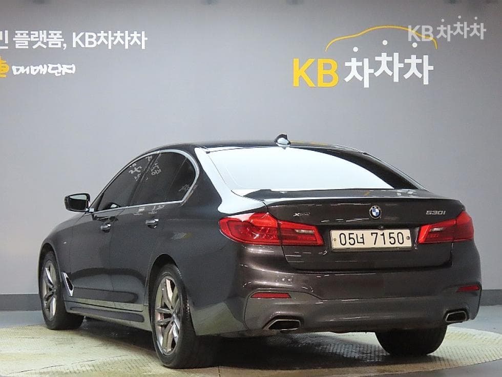 BMW - 5-Series | All New 530 xDrive M Sport Plus 4