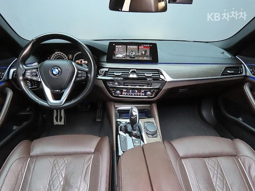 BMW - 5-Series | All New 530 xDrive M Sport Plus 6