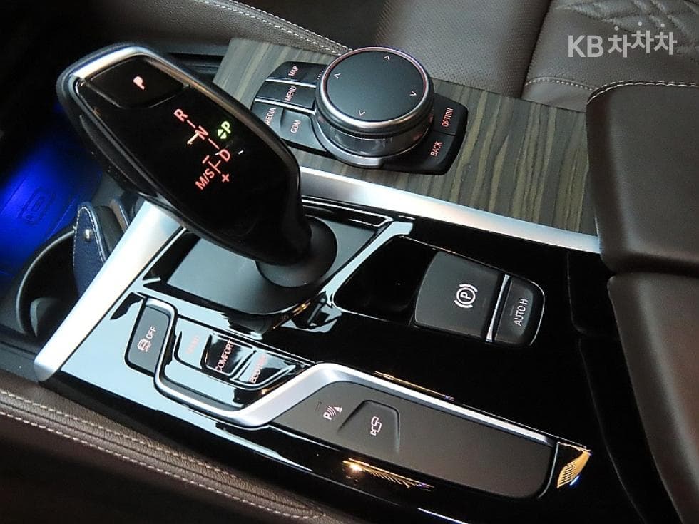 BMW - 5-Series | All New 530 xDrive M Sport Plus 9