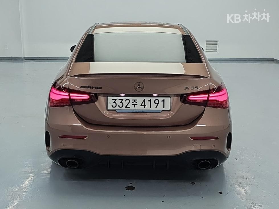 Mercedes-Benz - A-Class | AMG A35 4Matic 3