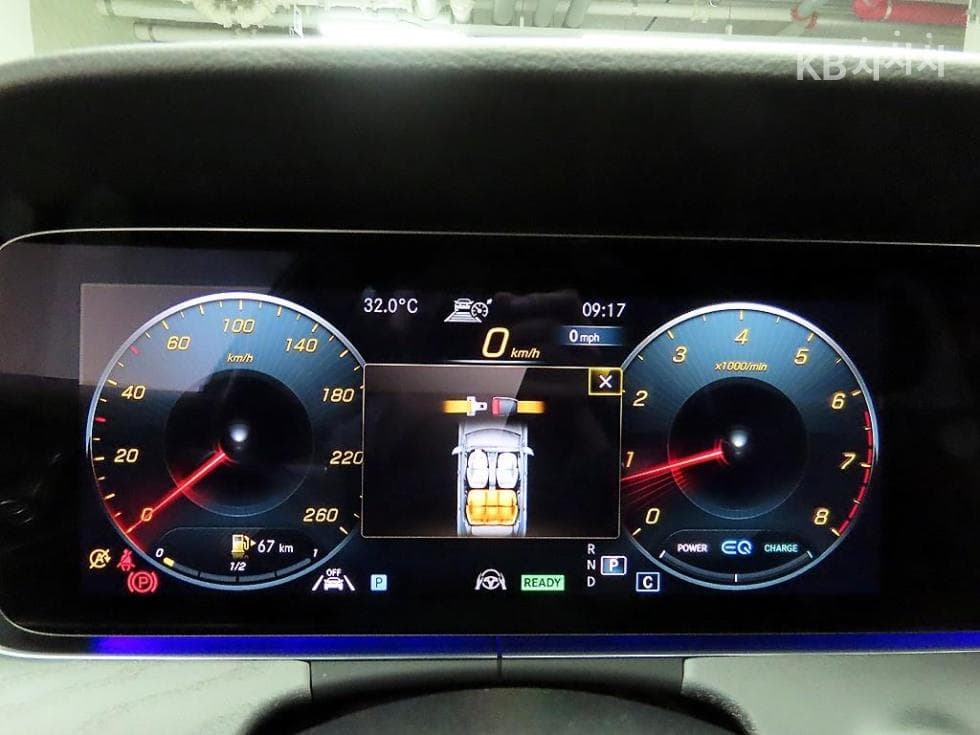 Mercedes-Benz - E-Class | E350 4MATIC Exclusive 6
