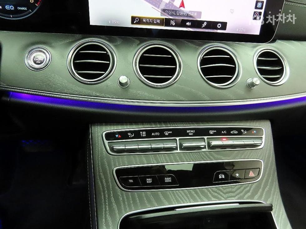 Mercedes-Benz - E-Class | E350 4MATIC Exclusive 15
