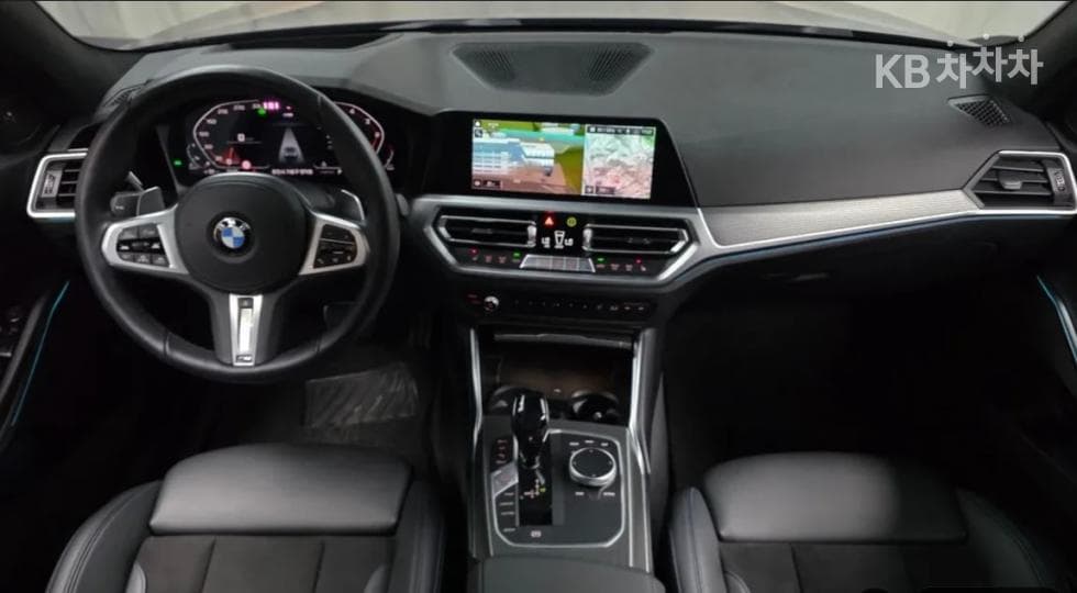 BMW - 3-Series | 320 M Sport Package 7