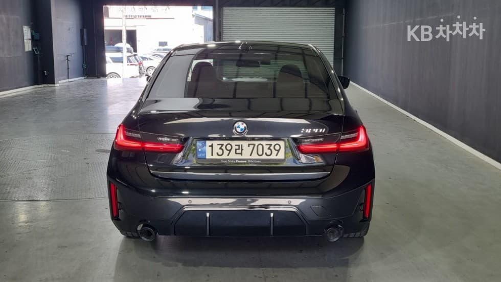 BMW - 3-Series | 320 M Sport 4