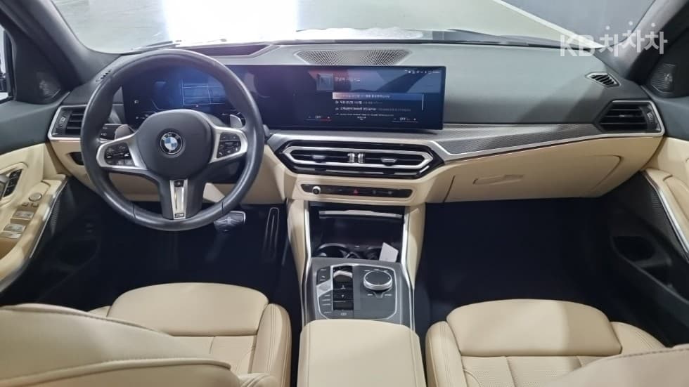 BMW - 3-Series | 320 M Sport 5