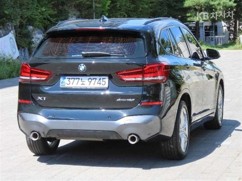 BMW - X1 | xDrive 18 M Sport 3
