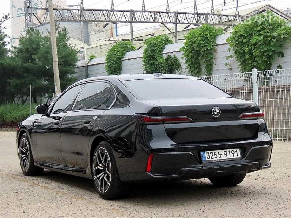 بي إم دبليو - 7-Series | 740 sDrive M Sport Executive 3