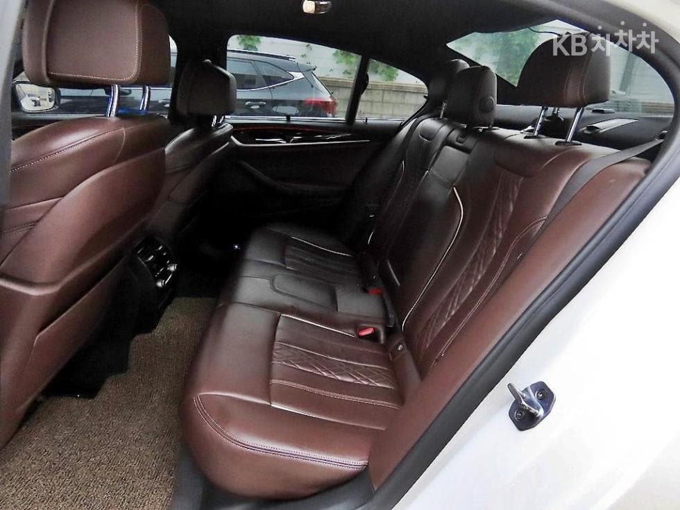 بي إم دبليو - 5-Series | All New 520 xDrive M Sport Package Plus 6