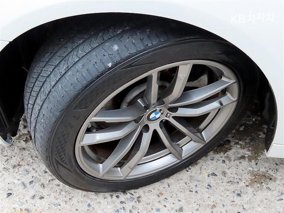 بي إم دبليو - 5-Series | All New 520 xDrive M Sport Package Plus 20