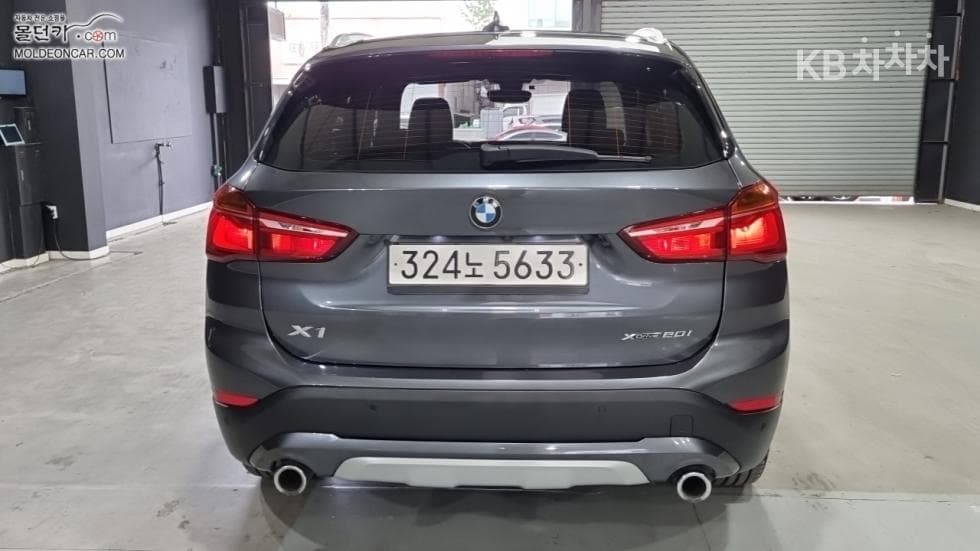 BMW - X1 | xDrive 20 xLine SE 4