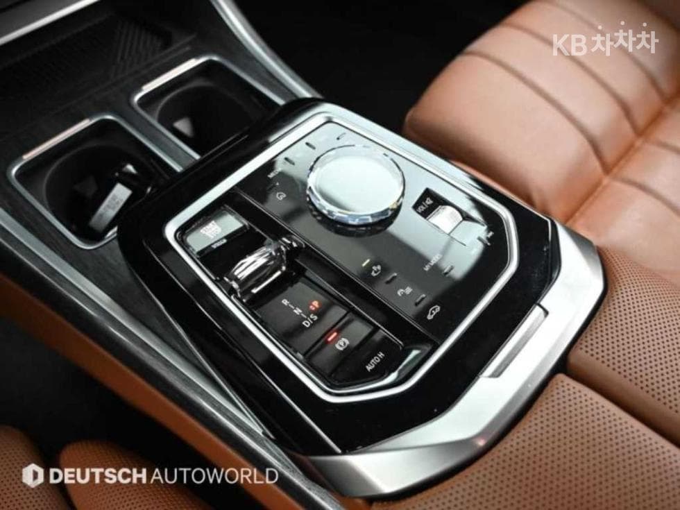 بي إم دبليو - 7-Series | 740 xDrive M Sport 9