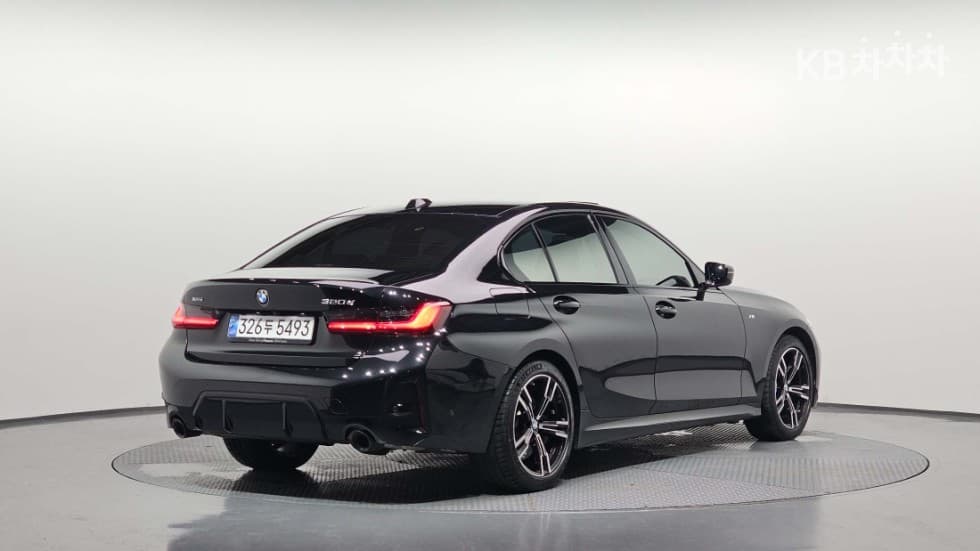 بي إم دبليو - 3-Series | 320 xDrive M Sport Package 2