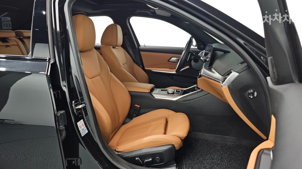 بي إم دبليو - 3-Series | 320 xDrive M Sport Package 10