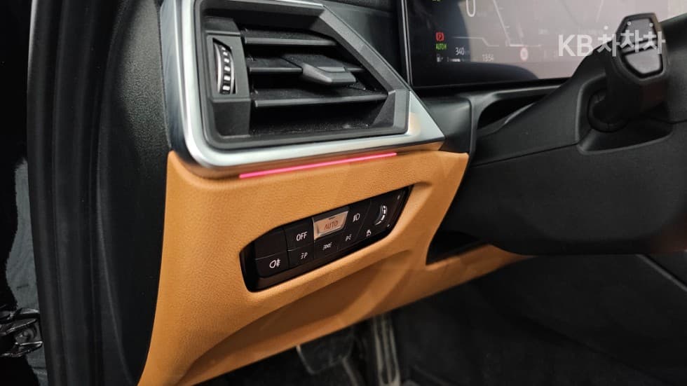 بي إم دبليو - 3-Series | 320 xDrive M Sport Package 20