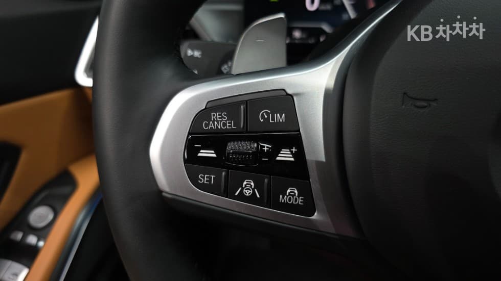 بي إم دبليو - 3-Series | 320 Touring M Sport 26