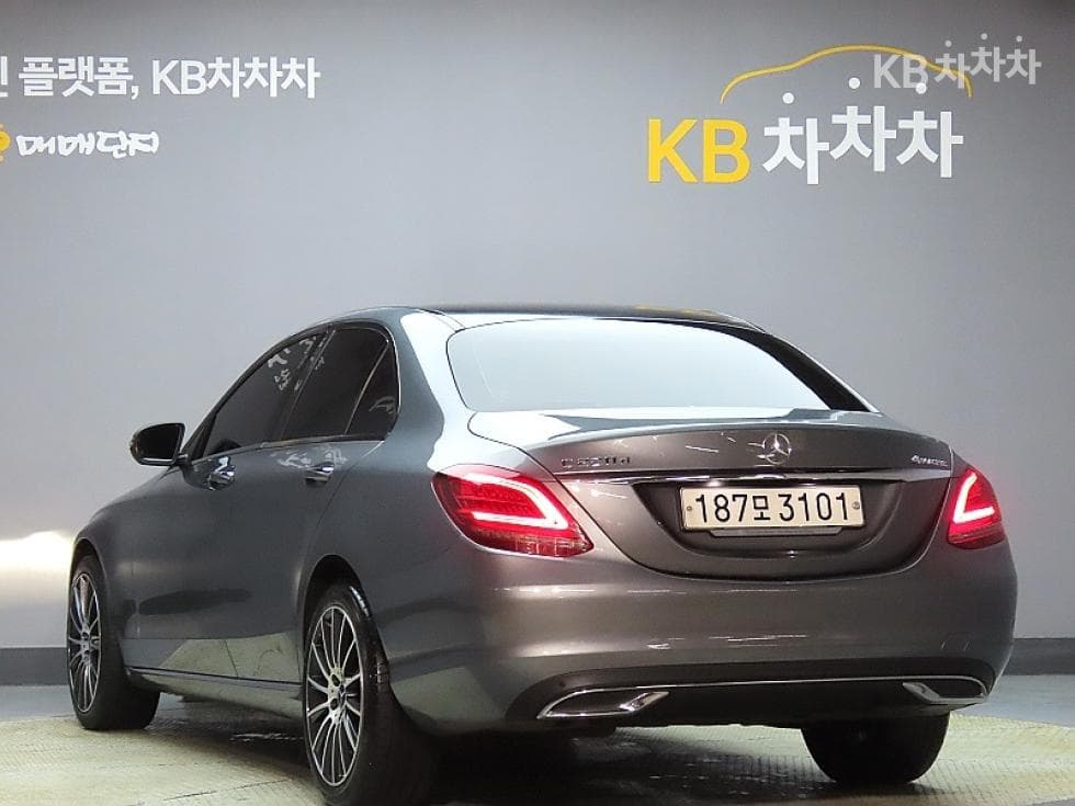 Mercedes-Benz - C-Class | The New C220 Avantgarde W205(14~) 4