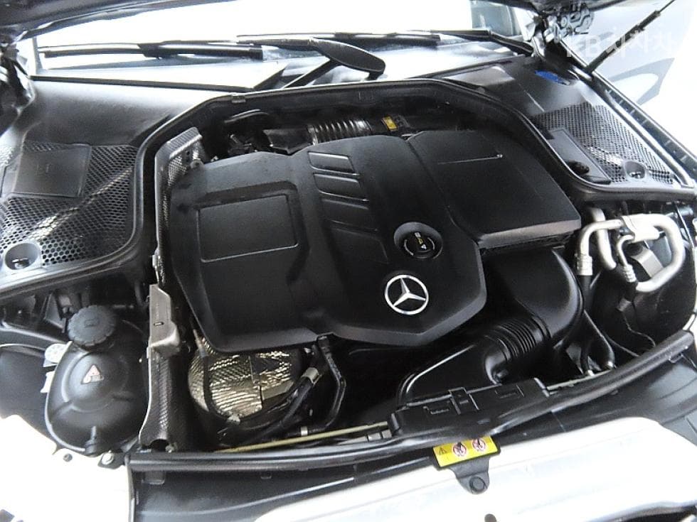 Mercedes-Benz - C-Class | The New C220 Avantgarde W205(14~) 7