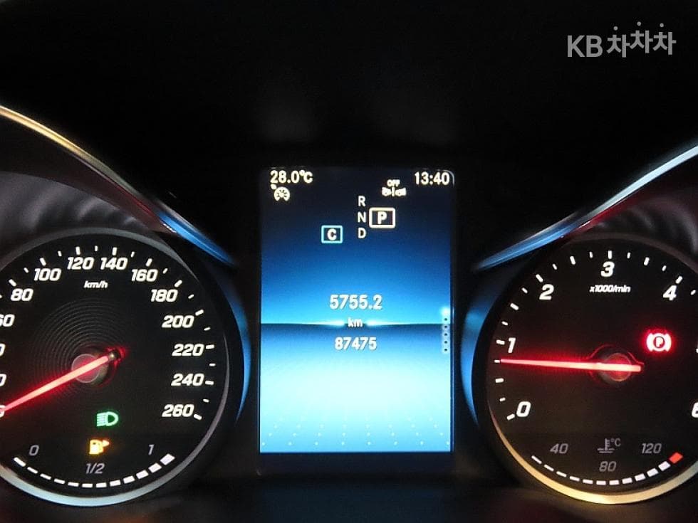 Mercedes-Benz - C-Class | The New C220 Avantgarde W205(14~) 8