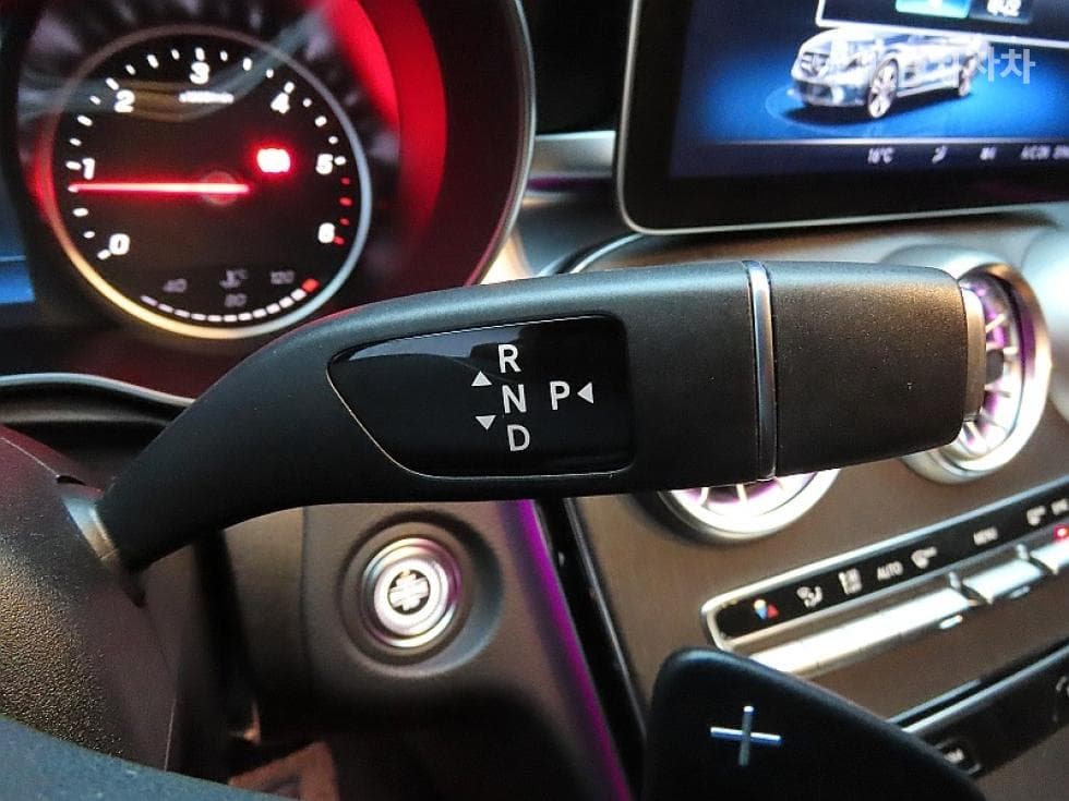 Mercedes-Benz - C-Class | The New C220 Avantgarde W205(14~) 9