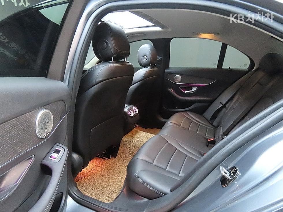 Mercedes-Benz - C-Class | The New C220 Avantgarde W205(14~) 11
