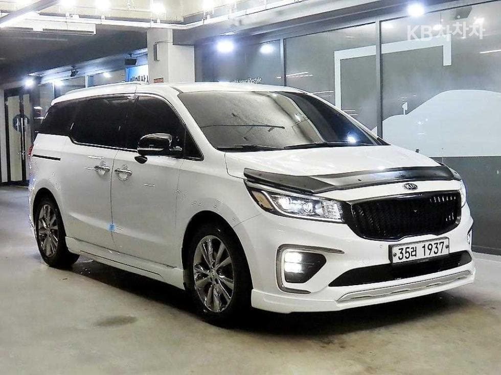 Kia Карнивал