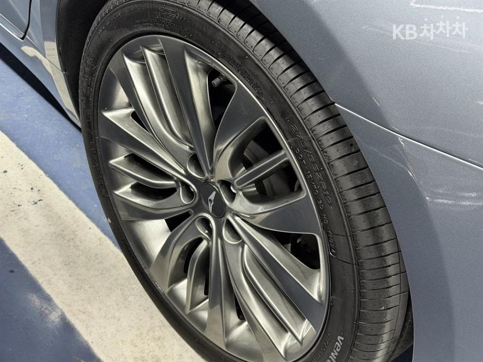 Genesis - G80 | 3.3 GDI Premium Luxury 19